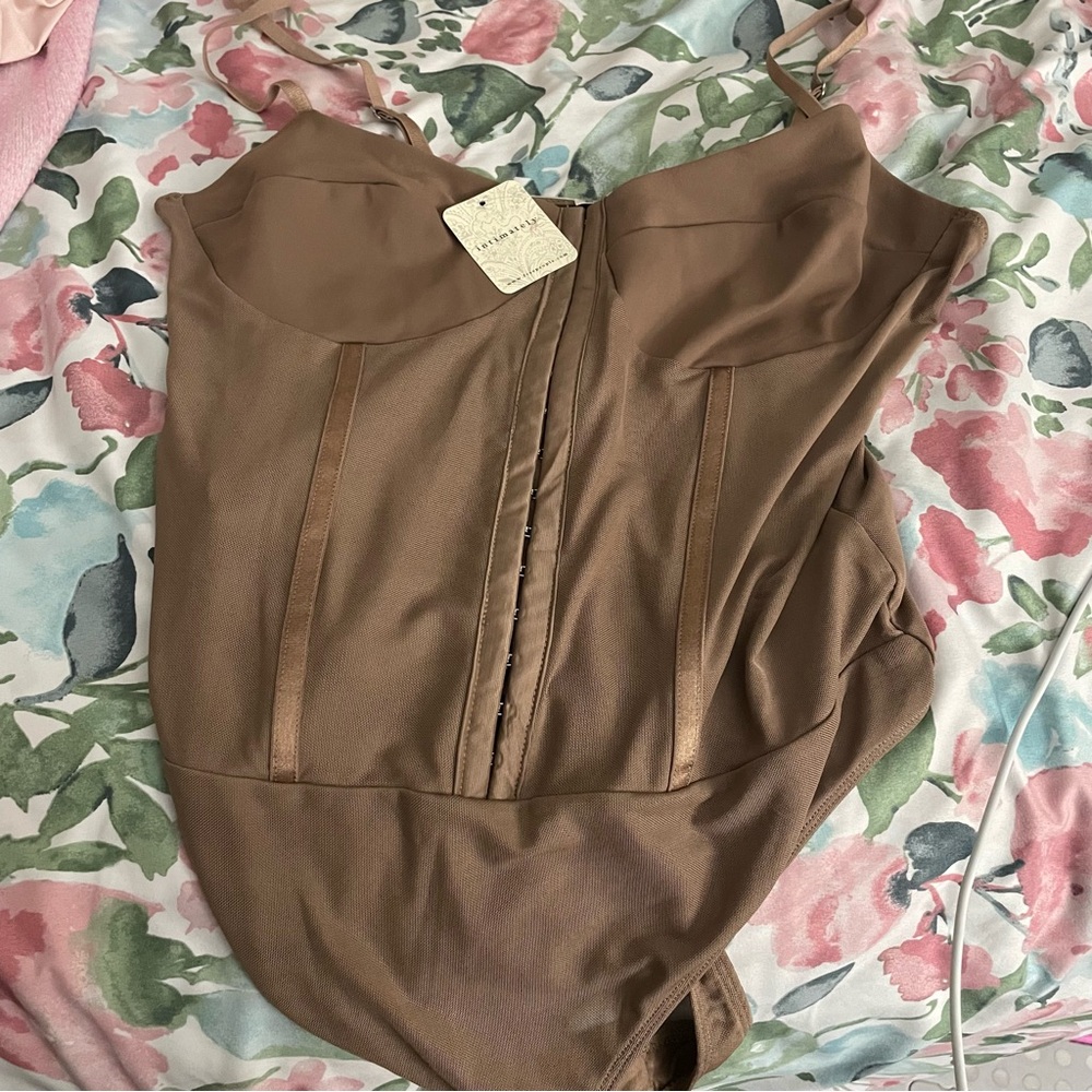 NWT Free People Night Rhythm Bodysuit in tan. Size Large - Picture 5 of 5